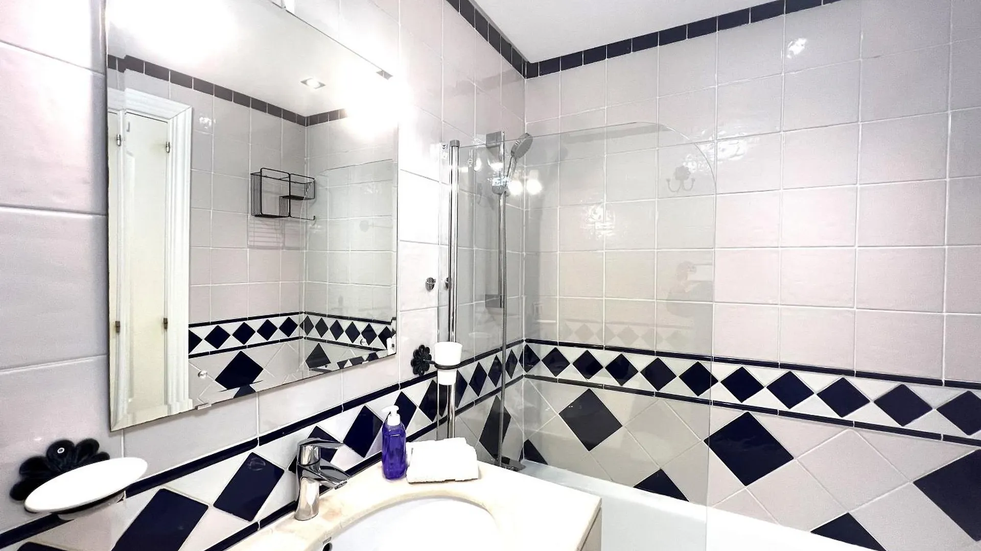 Holiday home Stylish Townhouse In Beachfront Complex Marbella