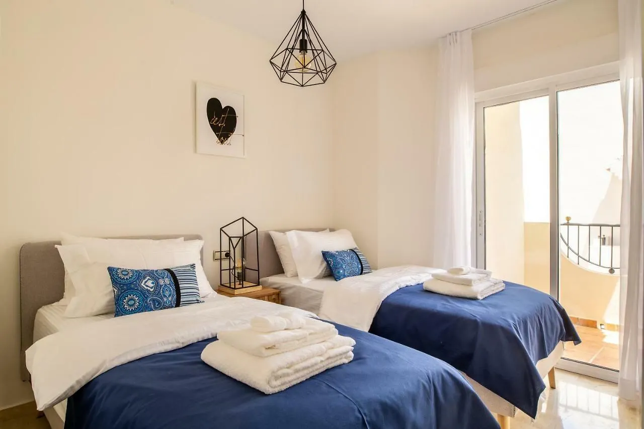 Casa de Férias Stylish Townhouse In Beachfront Complex Marbella Espanha