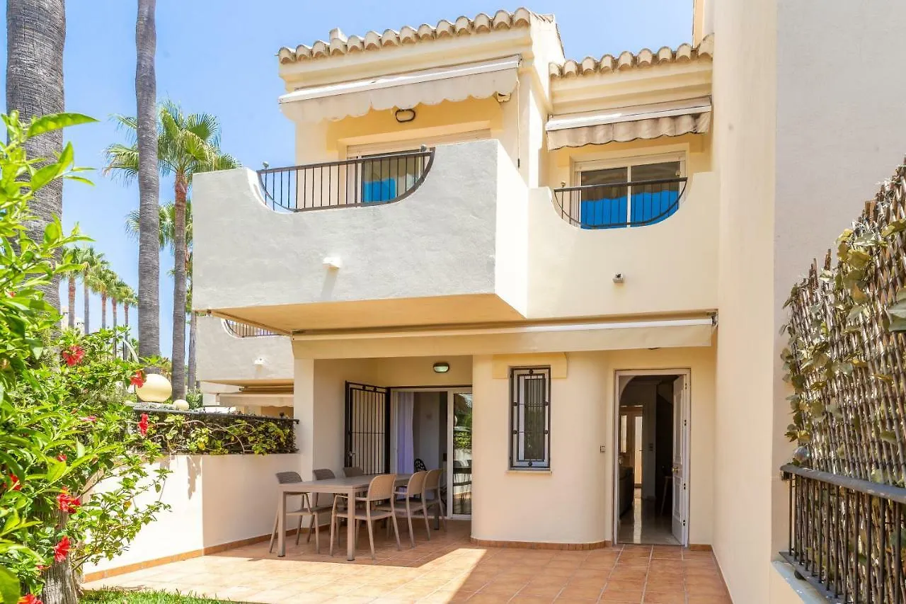 Stylish Townhouse In Beachfront Complex Marbella